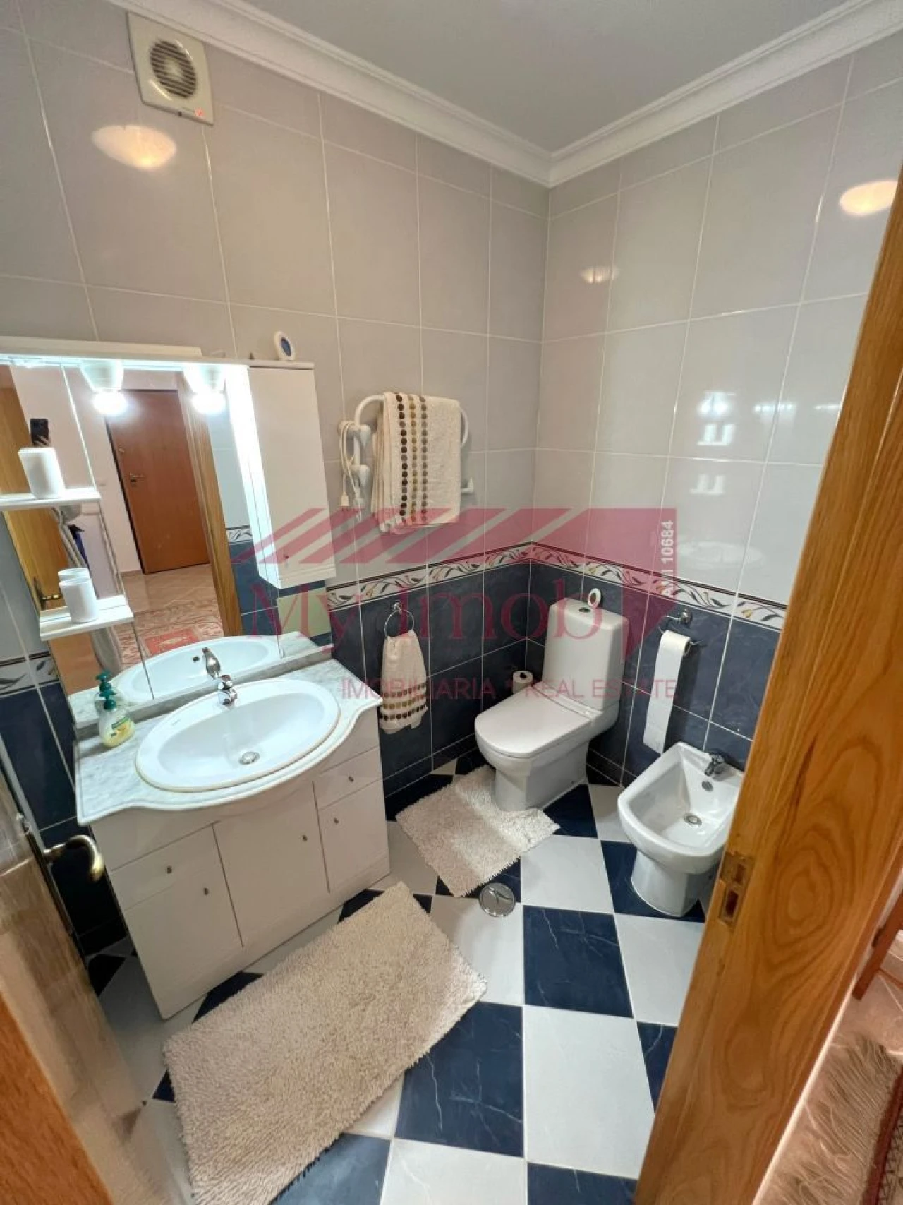 Apartamento T2 para Venda em Vila Real de Santo Antonio Foto 15