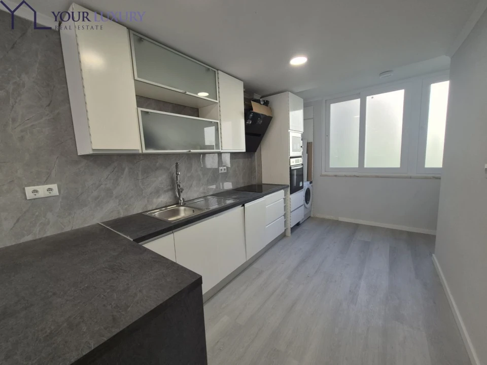 Apartamento T2 para Venda em Benfica Foto 4