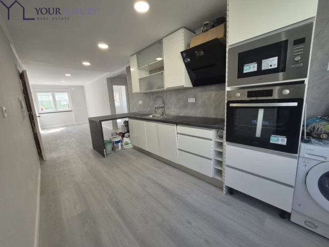 Apartamento T2 para Venda em Benfica Foto 6