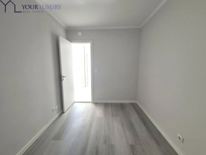 Apartamento T2 para Venda em Benfica Foto 10