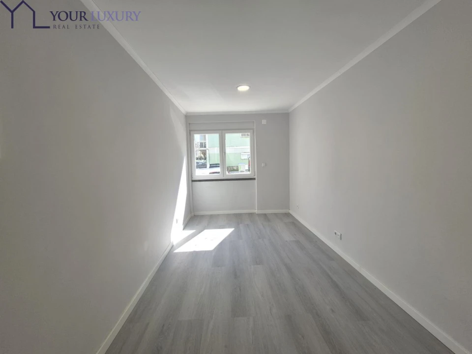 Apartamento T2 para Venda em Benfica Foto 8