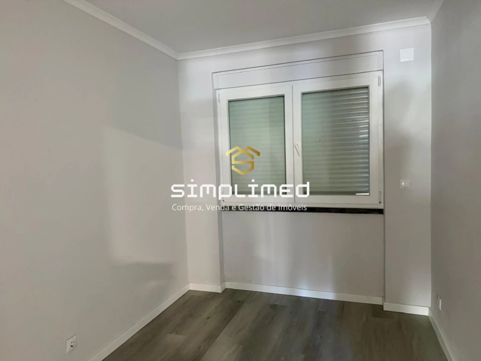 Apartamento T2 para Venda em Benfica Foto 21