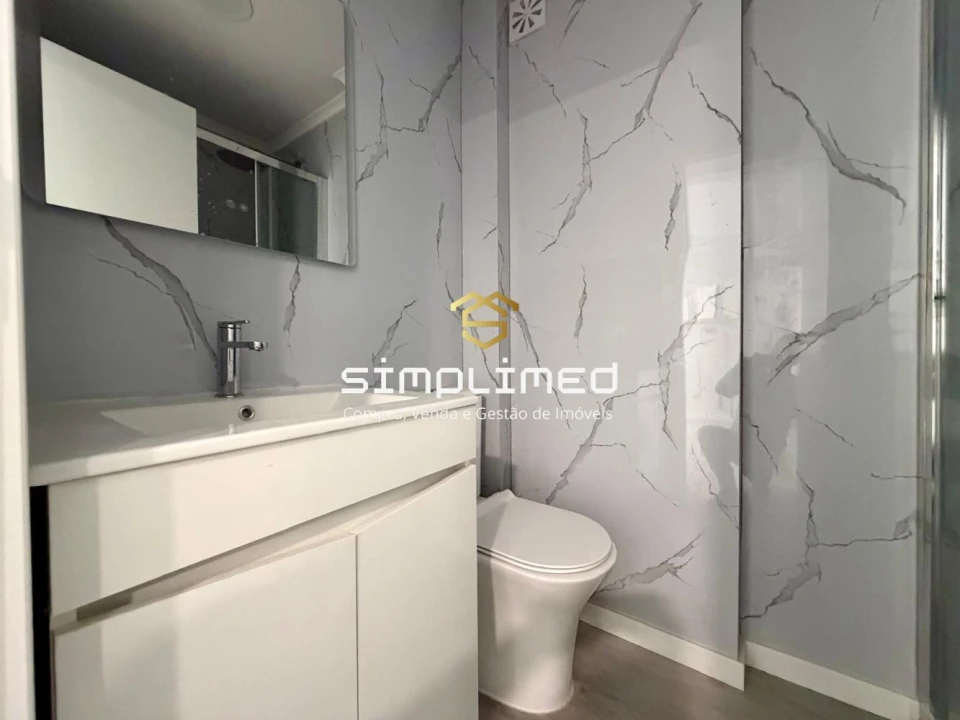 Apartamento T2 para Venda em Benfica Foto 22