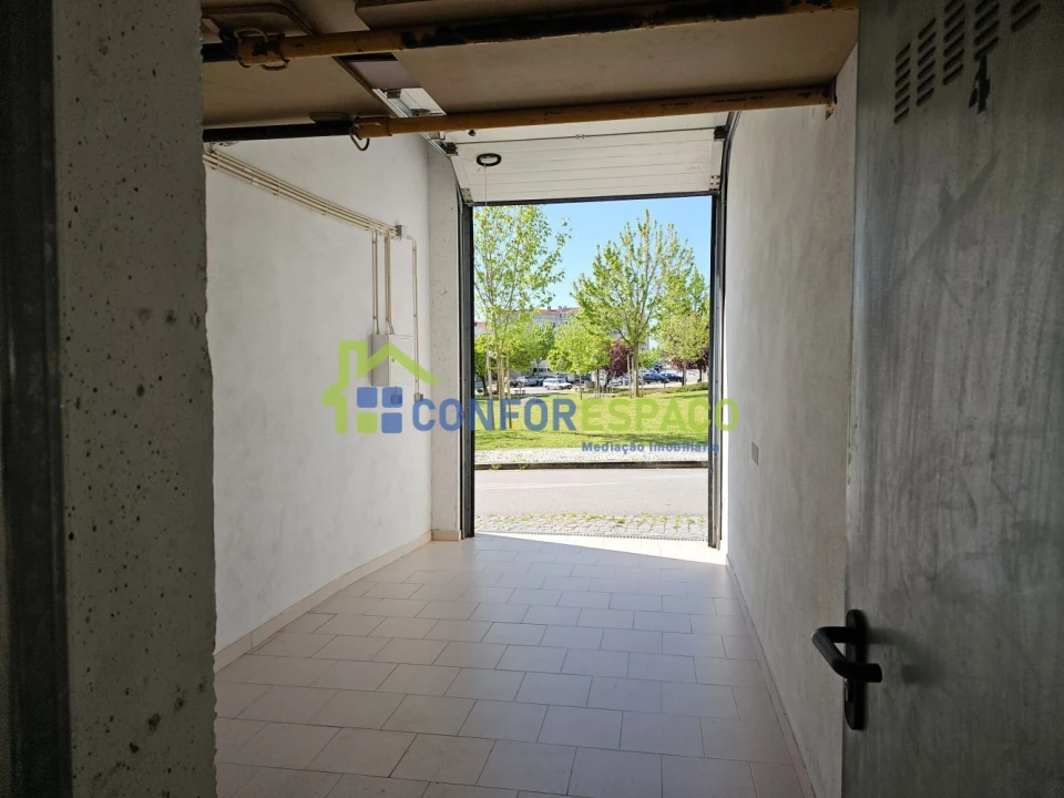 Garagem para Arrendamento em Castelo Branco Foto 3