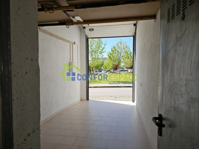 Garagem para Arrendamento em Castelo Branco Foto 3
