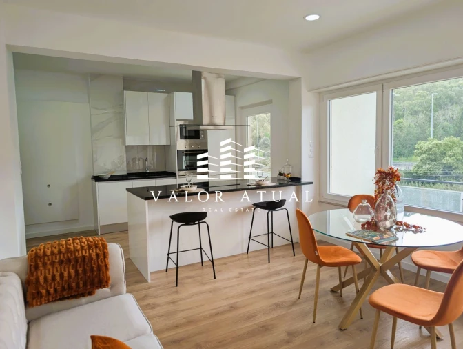 Apartamento T3 para Venda em Benfica Foto 3