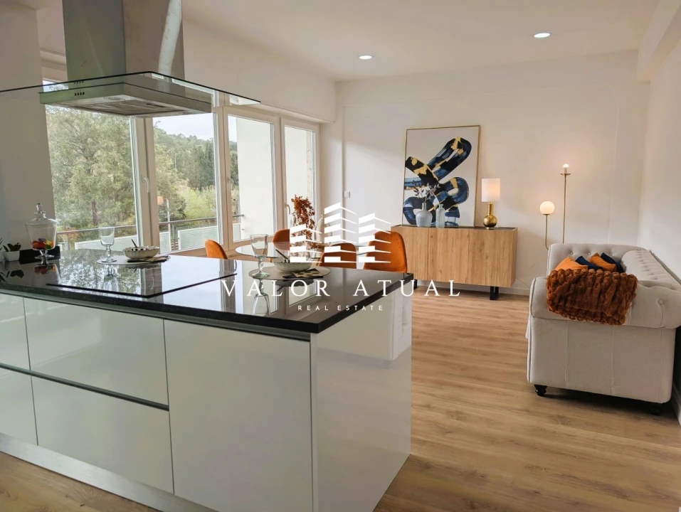 Apartamento T3 para Venda em Benfica Foto 2