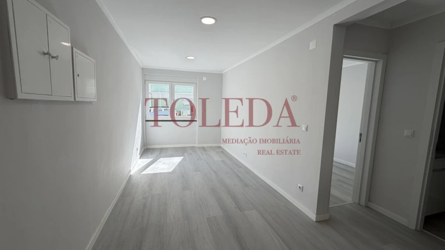 Apartamento T2 para Venda em Benfica Foto 12