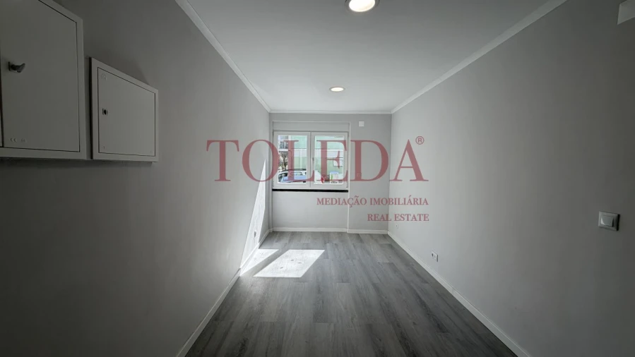 Apartamento T2 para Venda em Benfica Foto 13