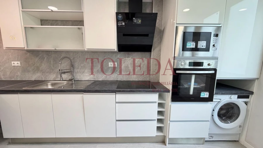 Apartamento T2 para Venda em Benfica Foto 22
