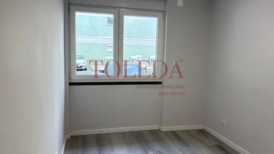 Apartamento T2 para Venda em Benfica Foto 10