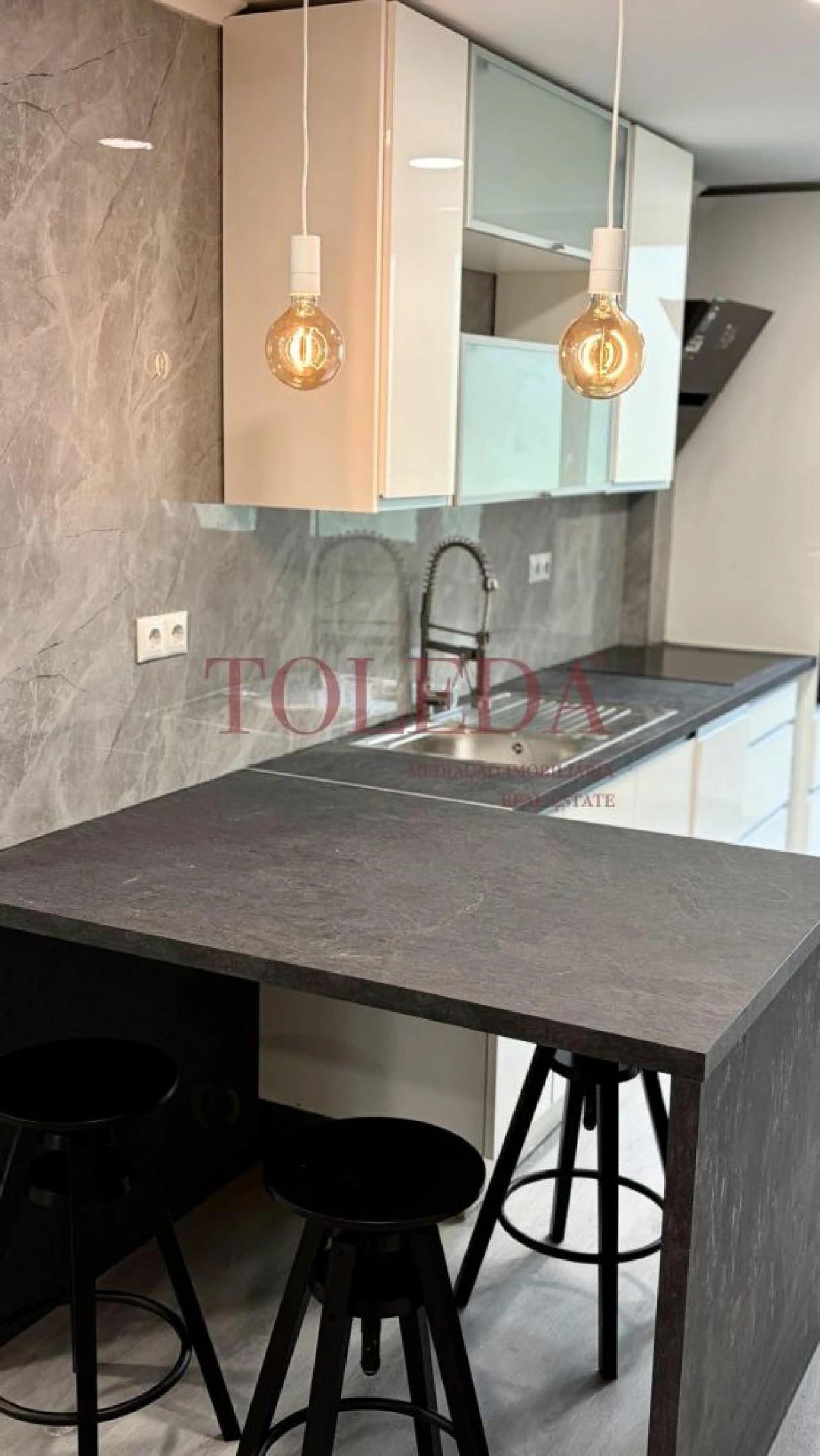Apartamento T2 para Venda em Benfica Foto 23