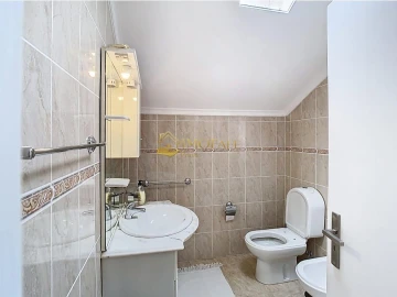 Moradia T4 para Venda em Arões (Santa Cristina)