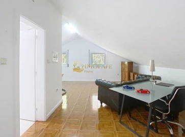 Moradia T4 para Venda em Arões (Santa Cristina)