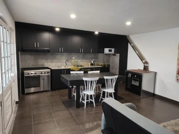 Moradia T4 para Venda em Arões (Santa Cristina)