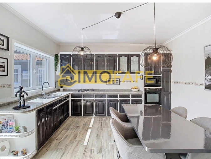 Moradia T4 para Venda em Arões (Santa Cristina) Foto 12