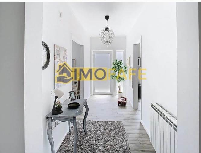 Moradia T4 para Venda em Arões (Santa Cristina) Foto 4