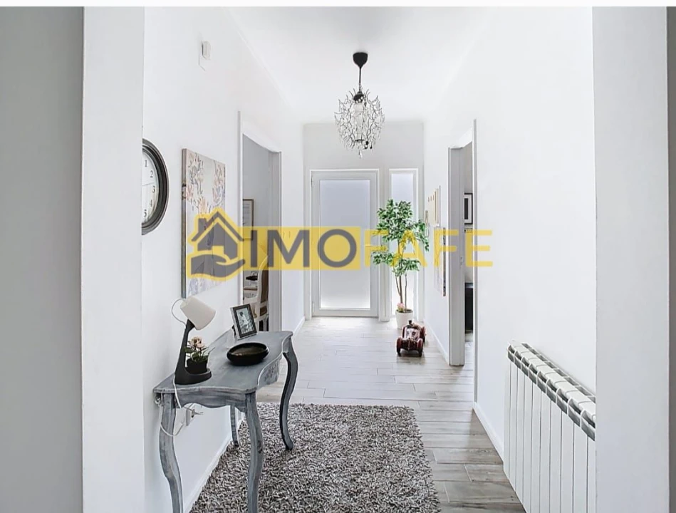 Moradia T4 para Venda em Arões (Santa Cristina) Foto 4