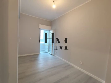 Apartamento T2 para Venda em Benfica