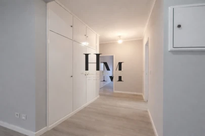 Apartamento T2 para Venda em Benfica