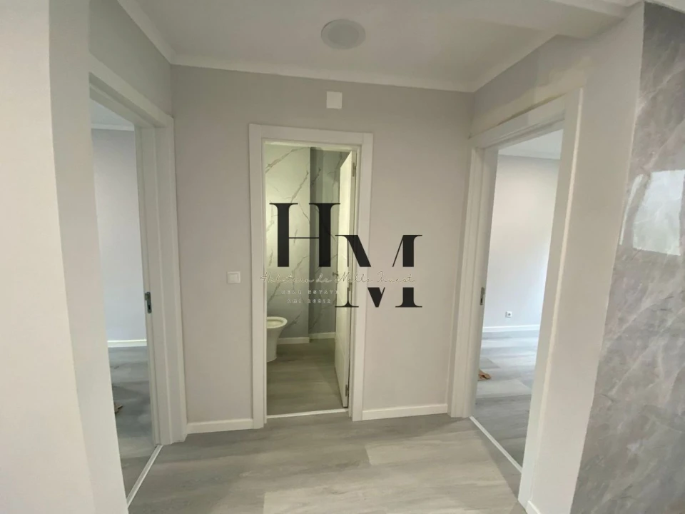 Apartamento T2 para Venda em Benfica Foto 5