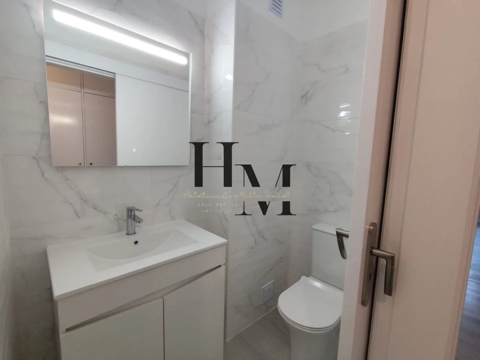 Apartamento T2 para Venda em Benfica Foto 8