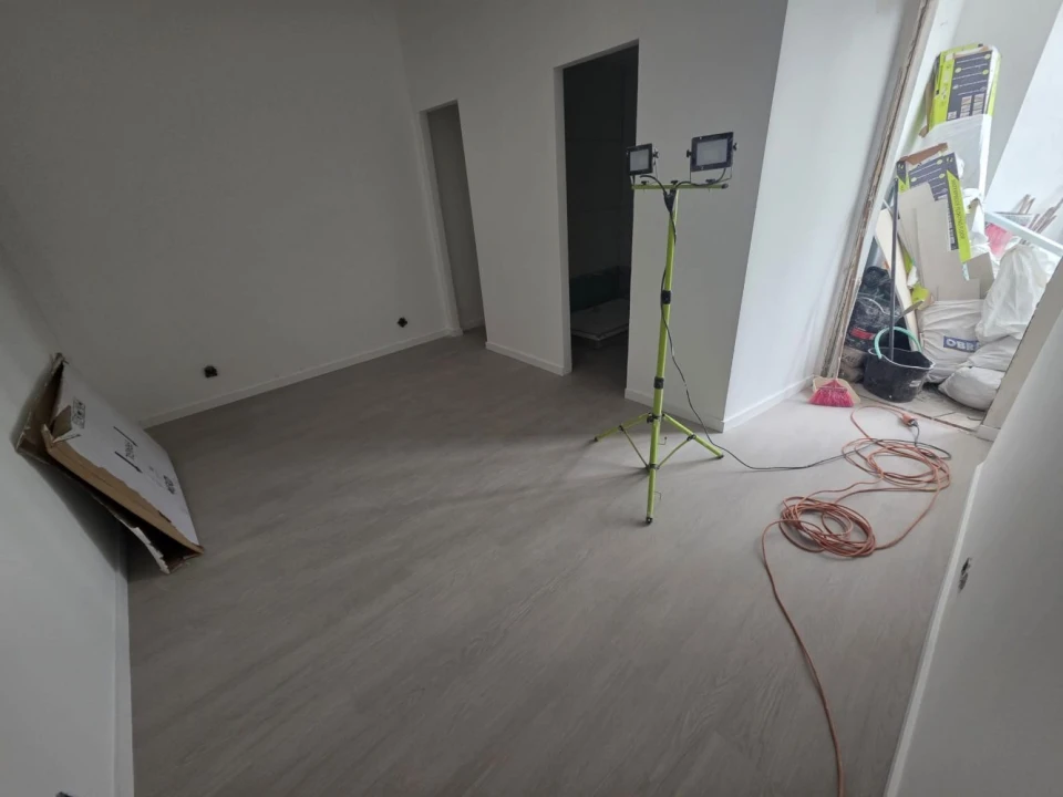 Apartamento T1 para Venda em Águas Livres Foto 4