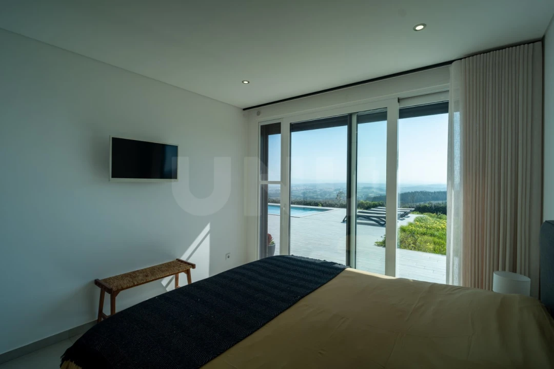 Moradia T3 para Venda em Roliça Foto 11