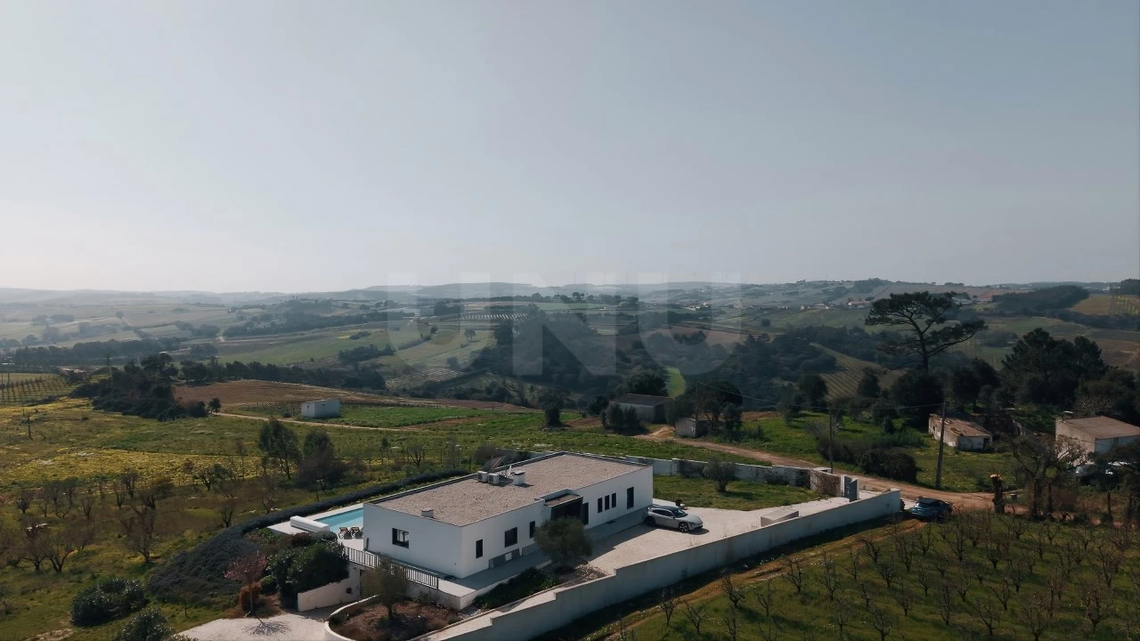 Moradia T3 para Venda em Roliça Foto 34