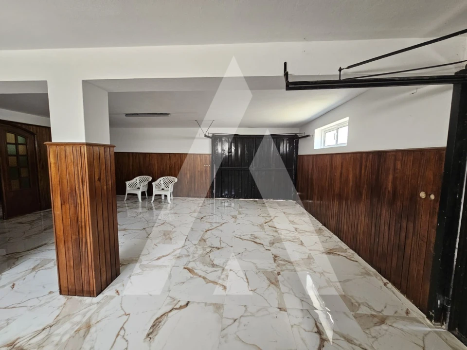 Moradia T4 para Arrendamento em Requeixo, Nossa Senhora de Fátima e Nariz Foto 23