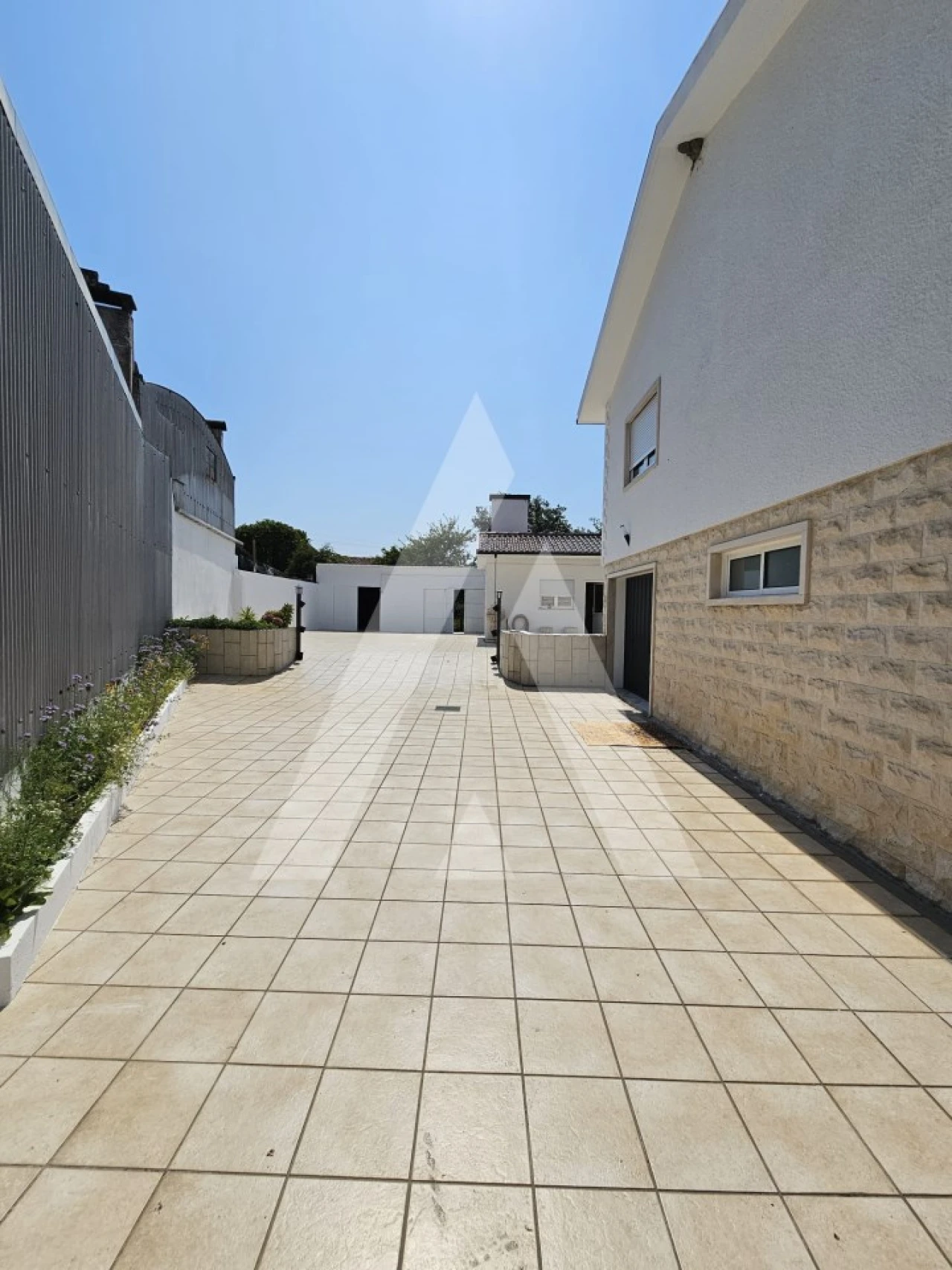 Moradia T4 para Arrendamento em Requeixo, Nossa Senhora de Fátima e Nariz Foto 8