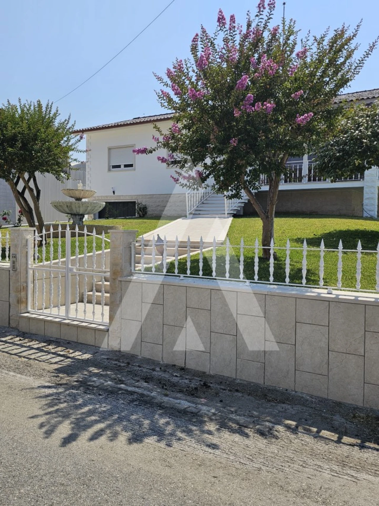 Moradia T4 para Arrendamento em Requeixo, Nossa Senhora de Fátima e Nariz Foto 9