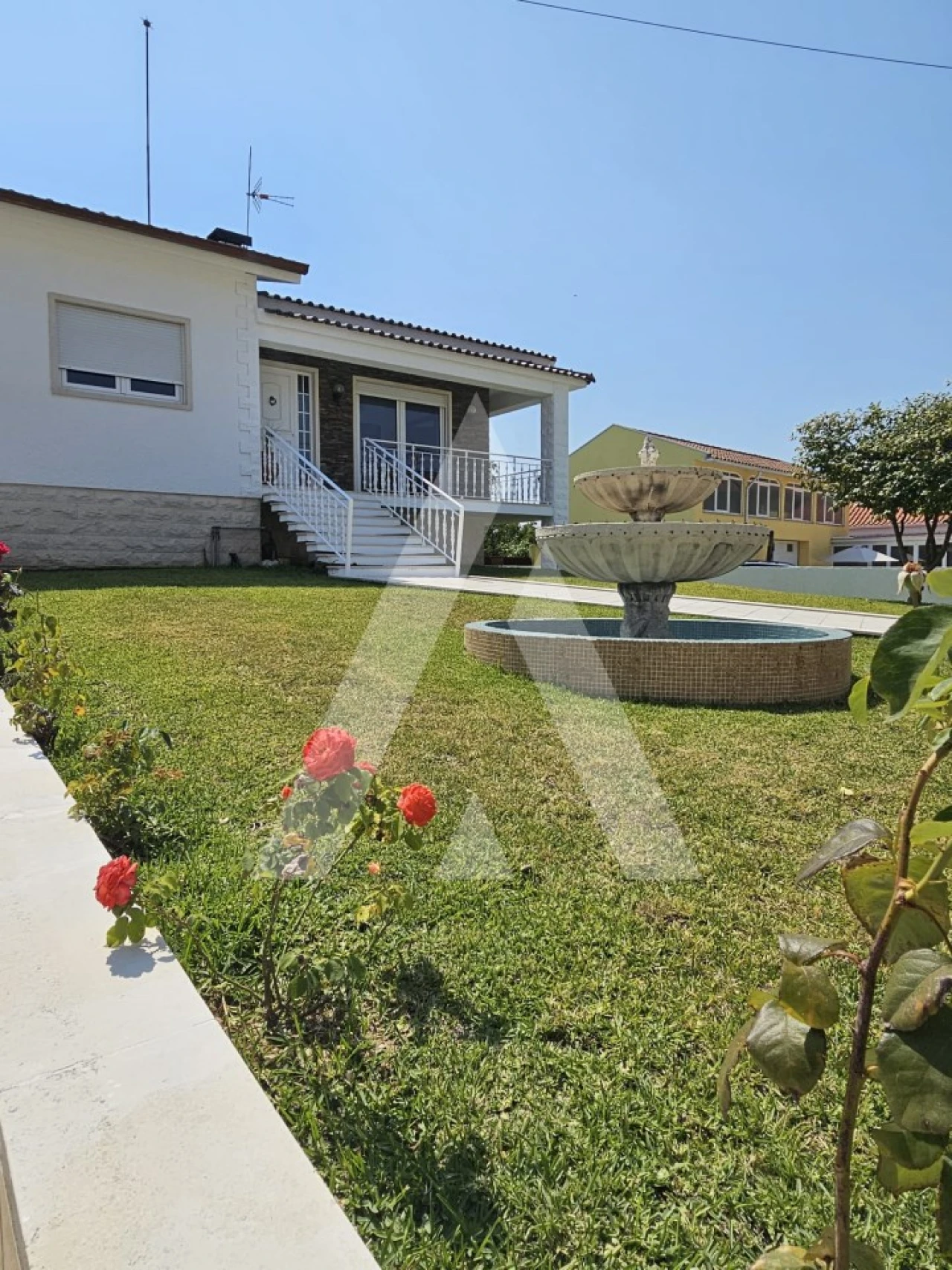 Moradia T4 para Arrendamento em Requeixo, Nossa Senhora de Fátima e Nariz Foto 7