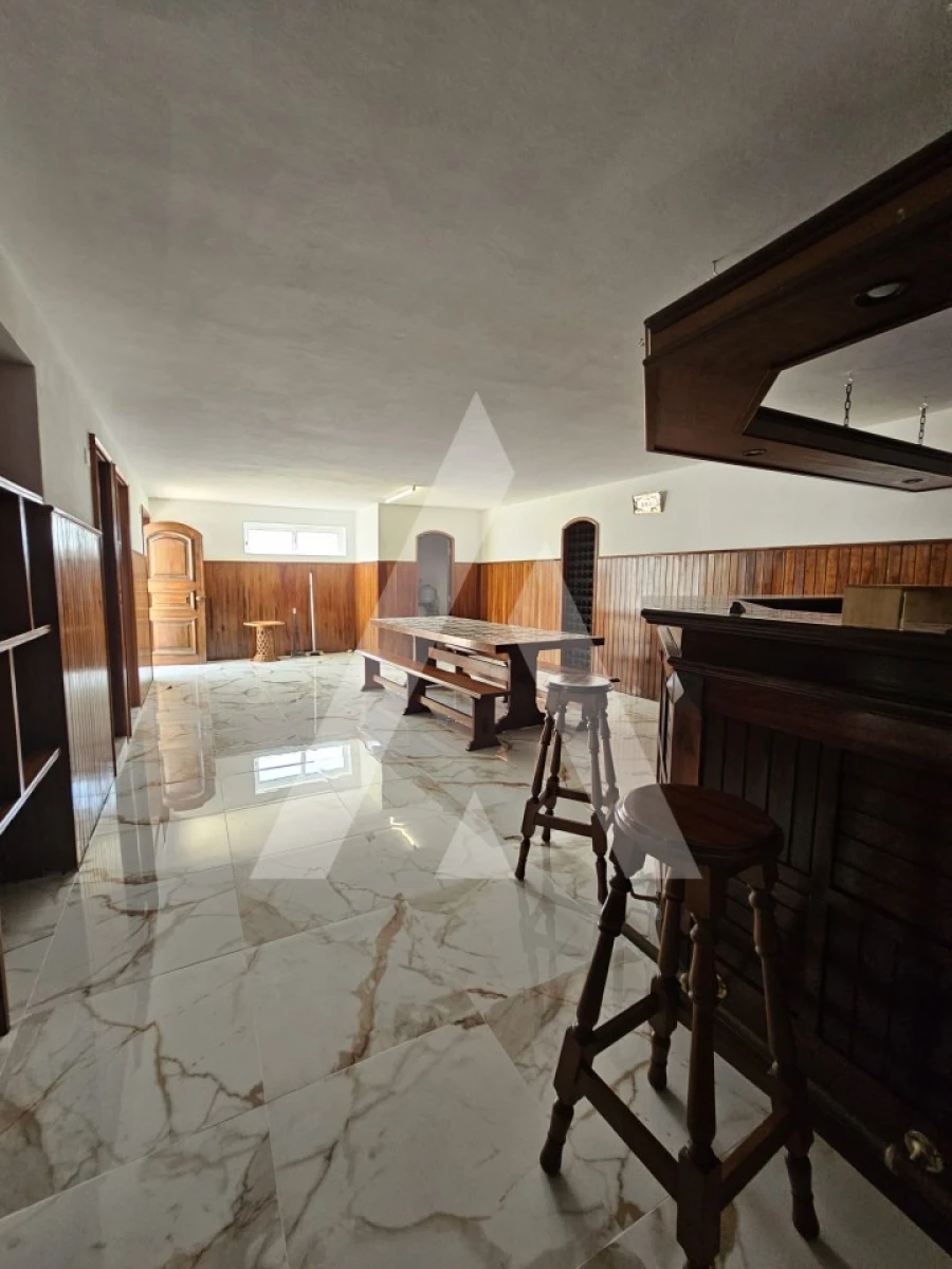 Moradia T4 para Arrendamento em Requeixo, Nossa Senhora de Fátima e Nariz Foto 24