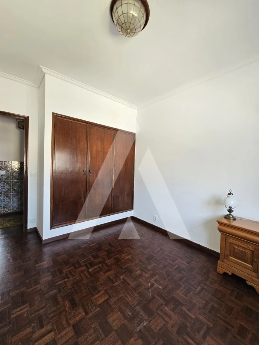 Moradia T4 para Arrendamento em Requeixo, Nossa Senhora de Fátima e Nariz Foto 43