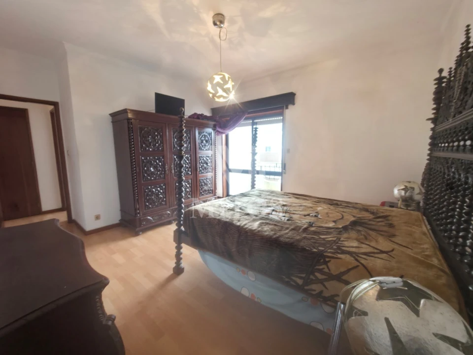 Moradia T4 para Venda em Darque Foto 15