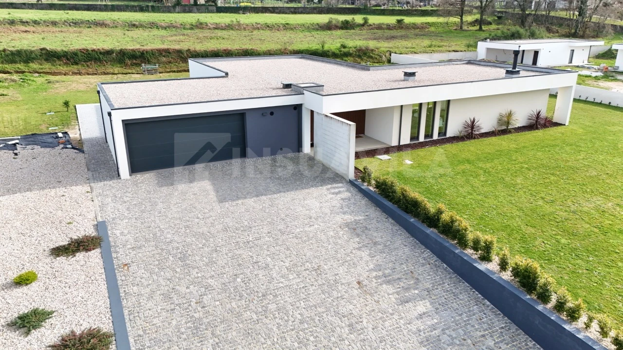 Moradia T3 para Venda em Reboreda e Nogueira Foto 3