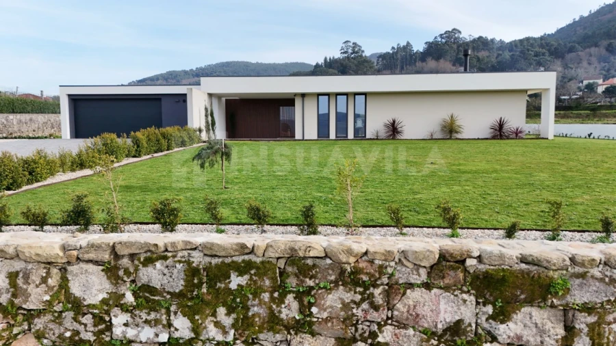 Moradia T3 para Venda em Reboreda e Nogueira Foto 1