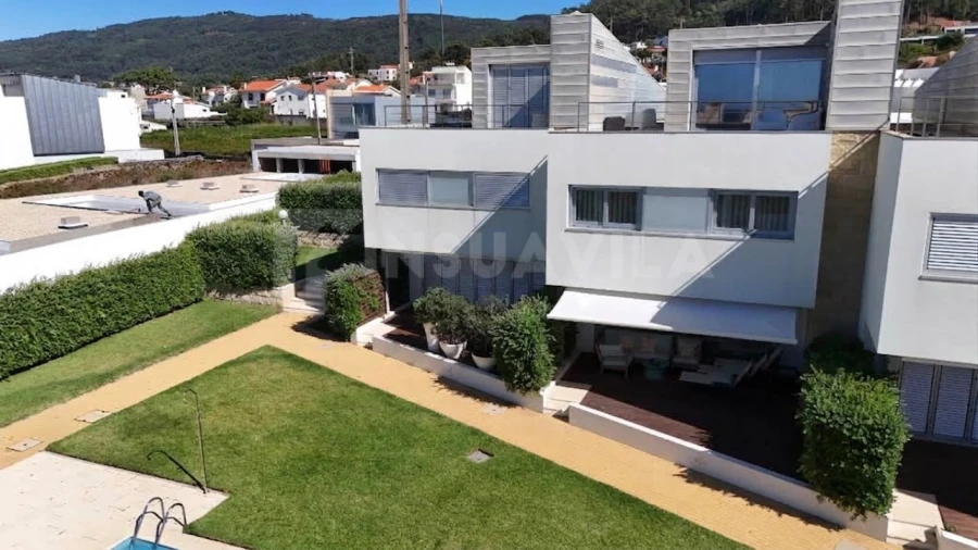 Moradia T4 para Venda em Moledo e Cristelo Foto 47