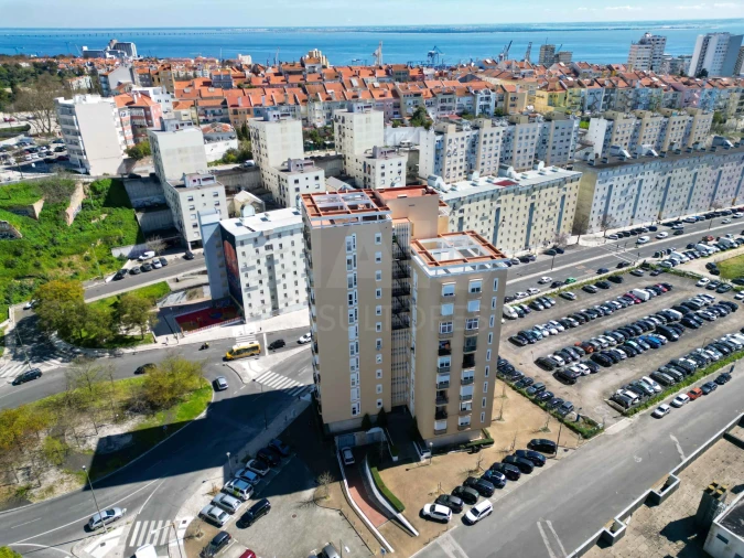 Apartamento T2 para Venda em Penha de França Foto 4