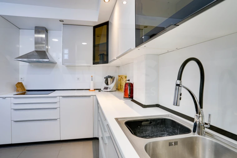 Apartamento T2 para Venda em Penha de França Foto 12