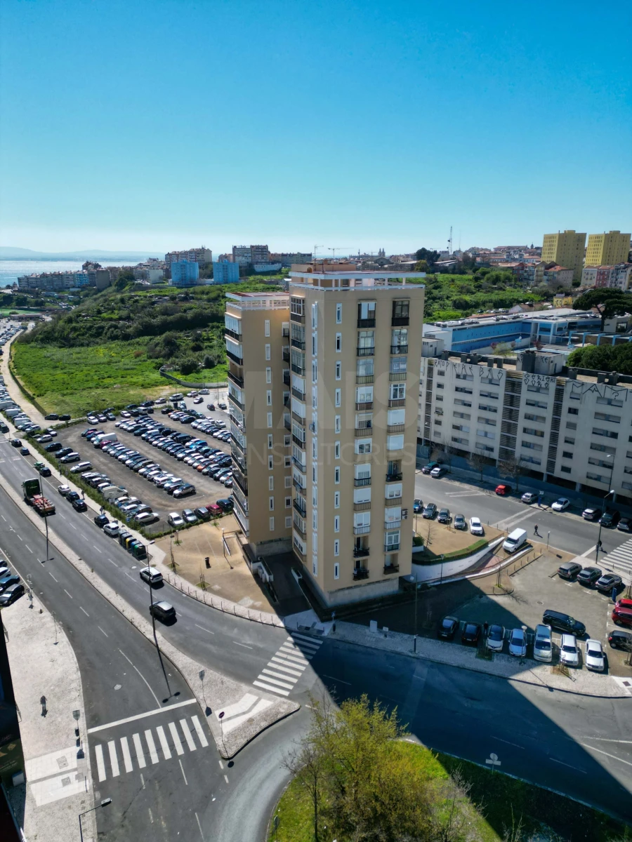 Apartamento T2 para Venda em Penha de França Foto 1