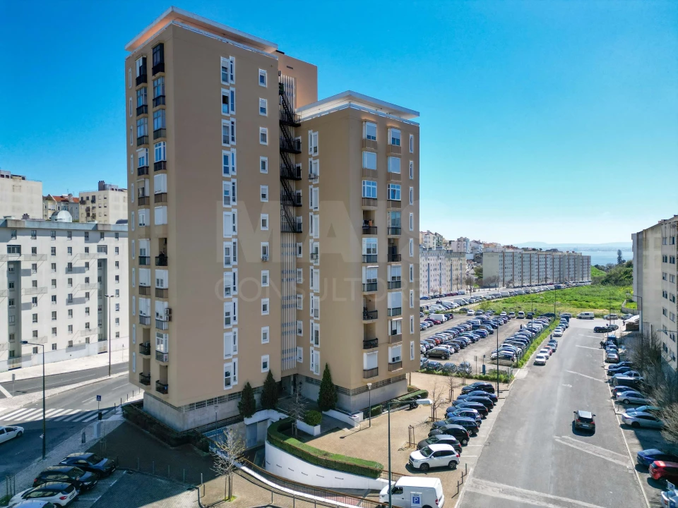 Apartamento T2 para Venda em Penha de França Foto 8
