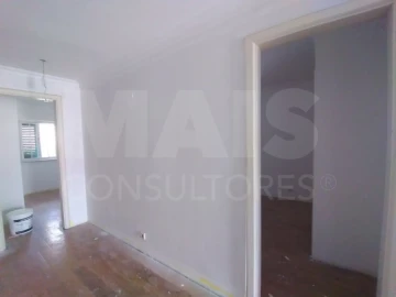 Moradia T3 para Venda em Rio de Mouro