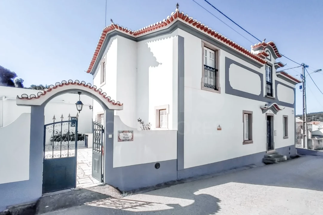 Moradia T4 para Venda em Lourinhã e Atalaia Foto 1