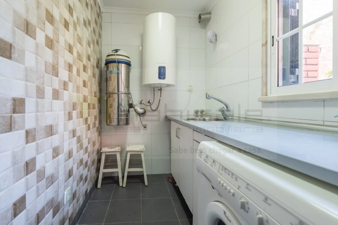 Moradia T4 para Venda em Pontinha e Famões Foto 41