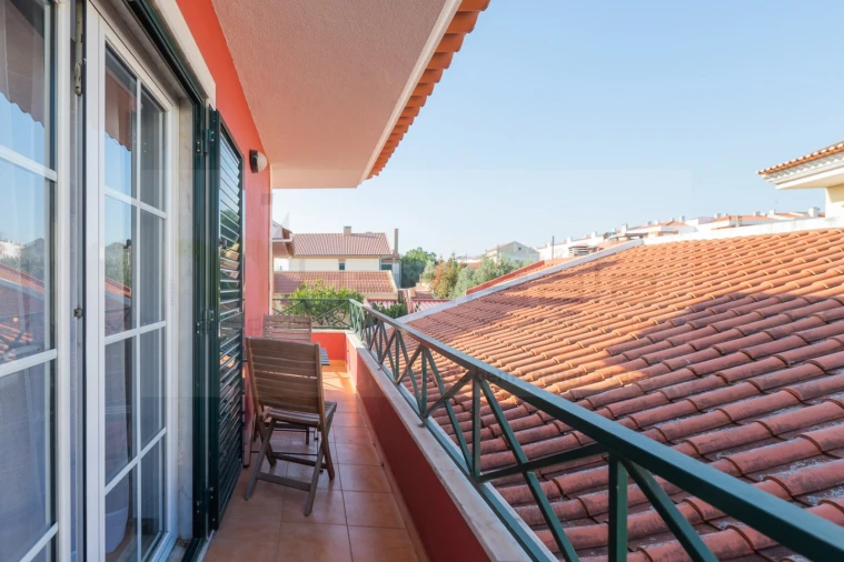 Moradia T4 para Venda em Pontinha e Famões Foto 23