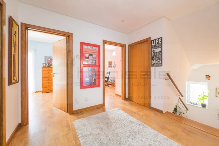 Moradia T4 para Venda em Ramada e Caneças Foto 27