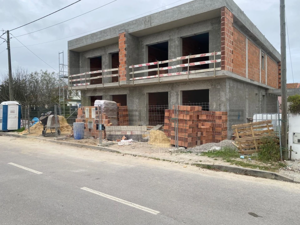 Moradia T4 para Venda em Fernao Ferro Foto 3