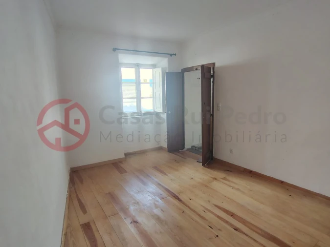 Moradia T5 para Venda em Torrão Foto 34